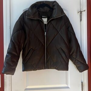 Abercrombie & Fitch Oversized Vegan Leather Diamond Puffer